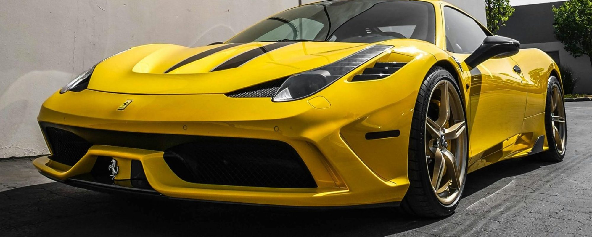 Striking yellow Ferrari Ferrari Wheel Spacers